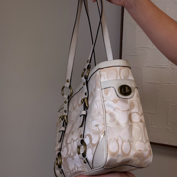Coach Cream and Tan Shoulder Bag - Picture 8 of 8